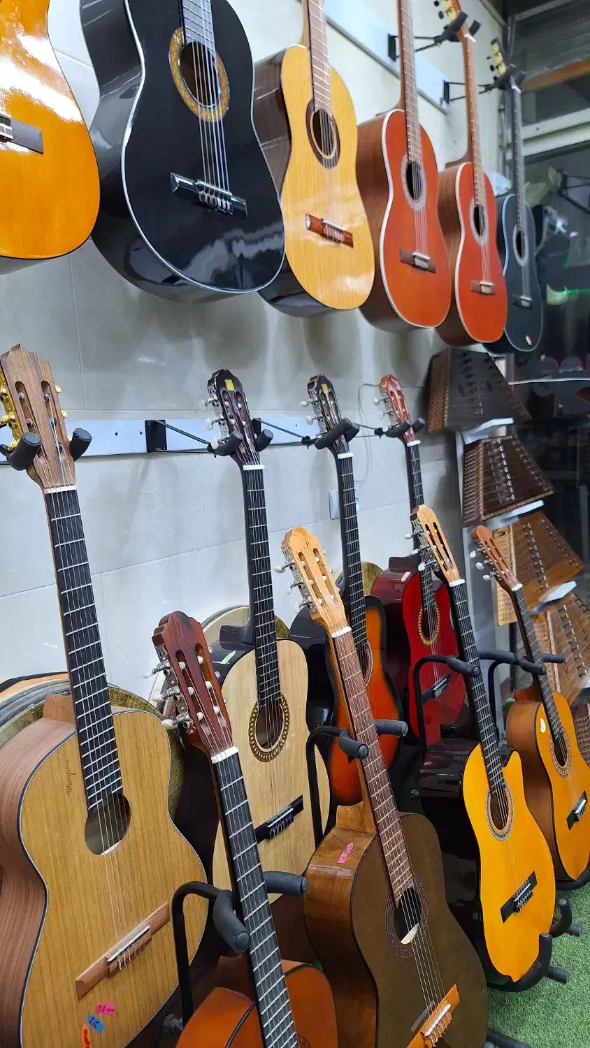 تخفیف لوازم موسیقی برای روز مرد|آلات موسیقی|ساوه, |دیوار