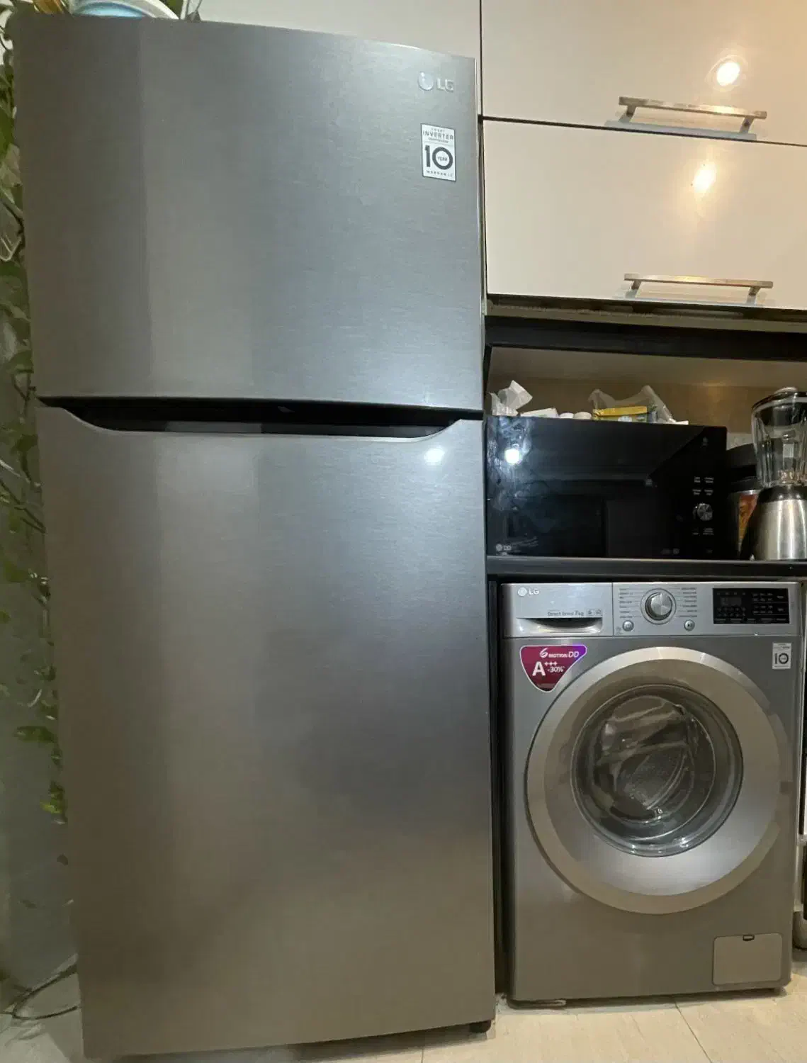 فروش ماشین و یخچال الجی کاملا تمیز و سالم|ماشین لباسشویی و خشک‌کن لباس|کیش, |دیوار