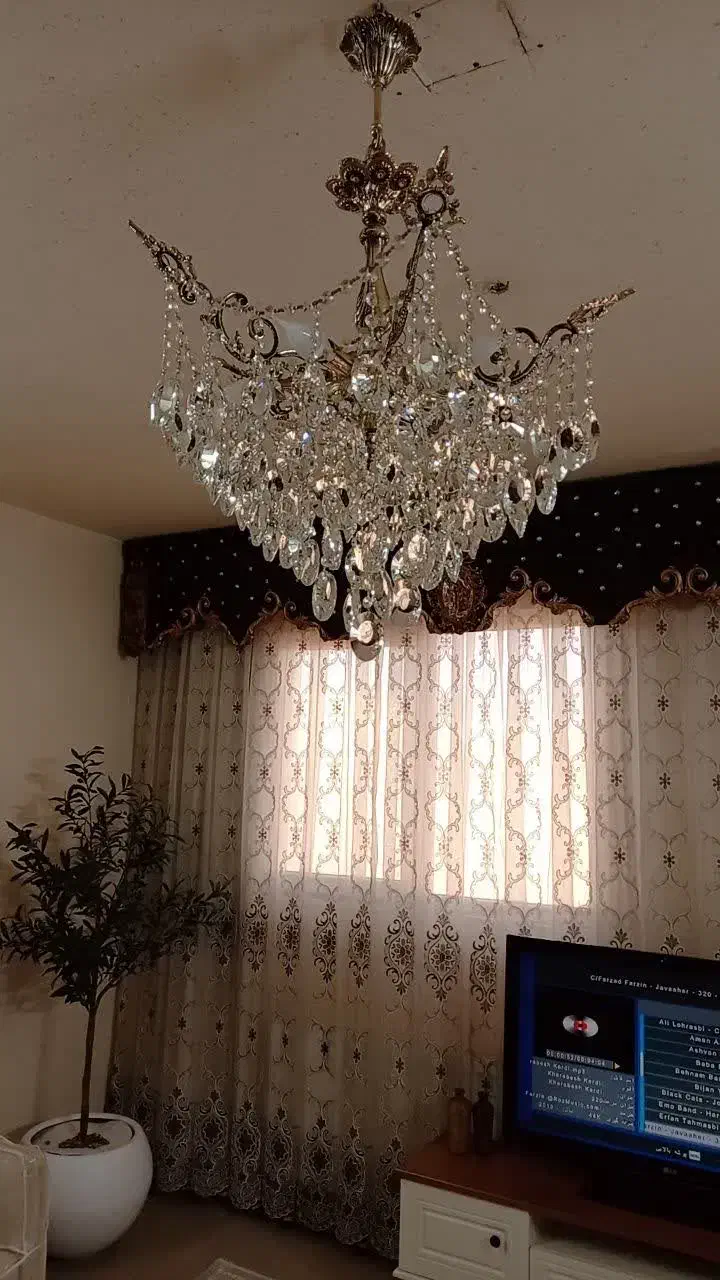 لوستر برنزی|لوستر و چراغ آویز|قم, پردیسان|دیوار