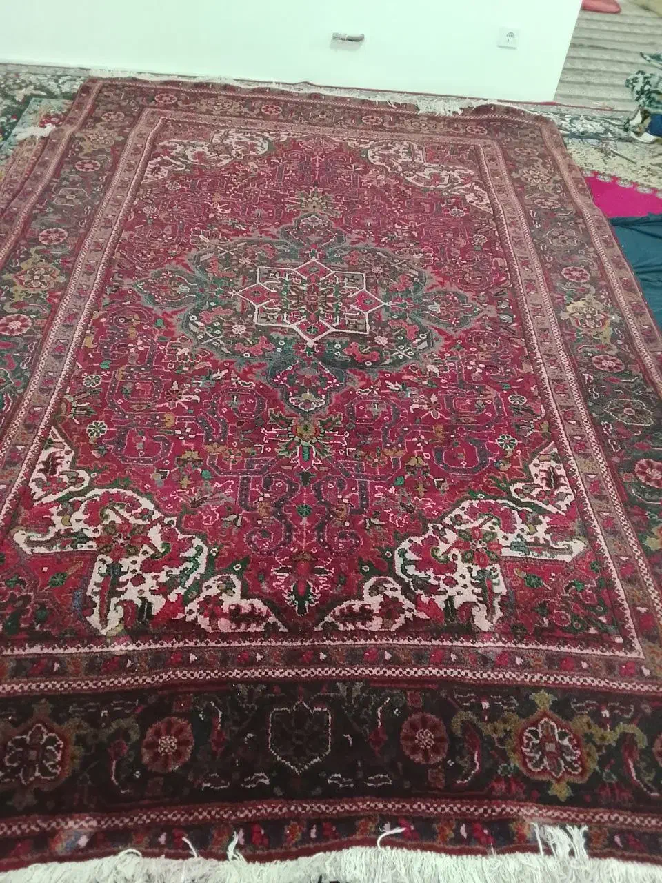 فرش دستباف|فرش|میانه, |دیوار