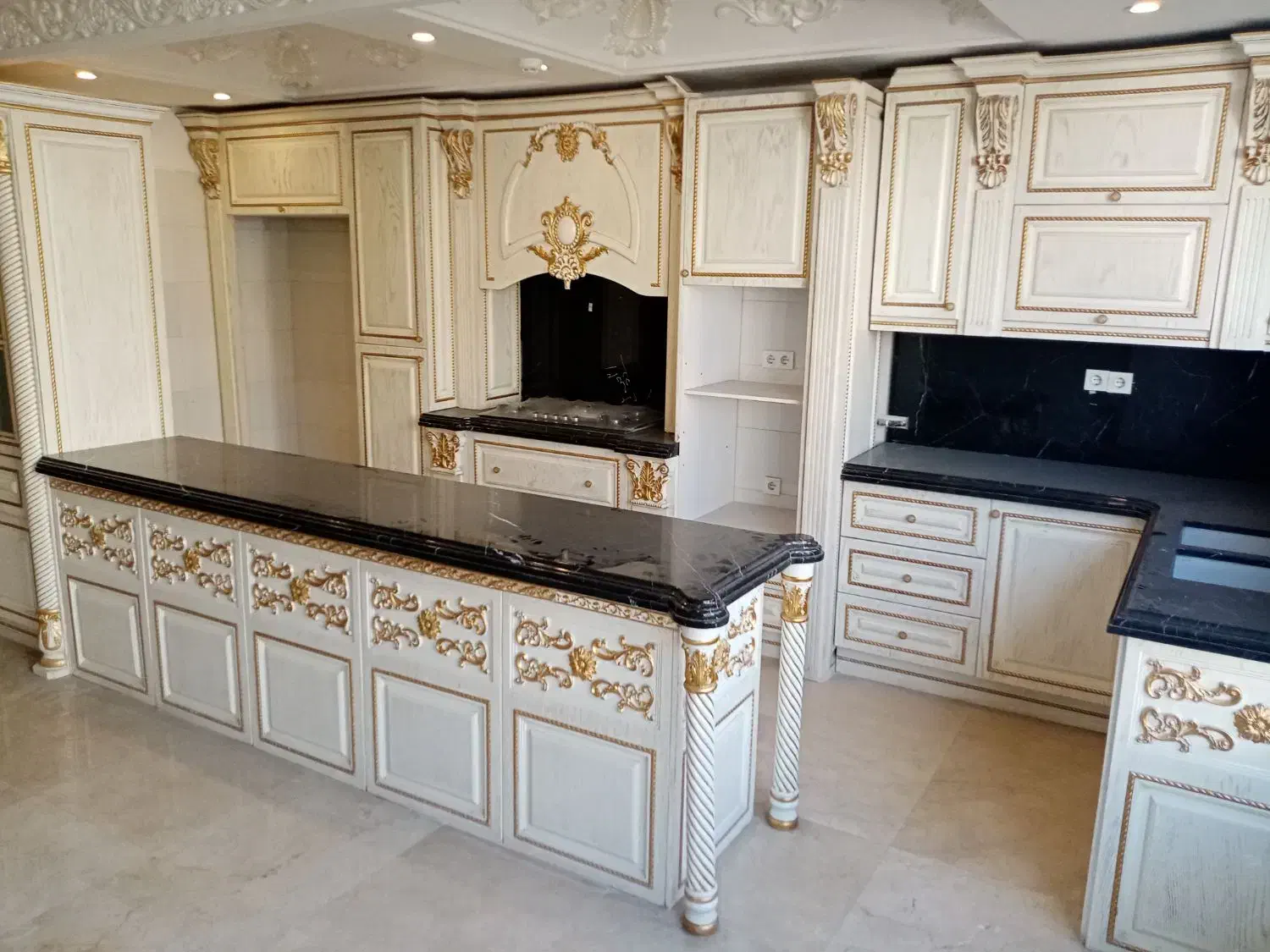 شریعتی سه راه طالقانی 150 متر 3 خواب 2 پارکینگ