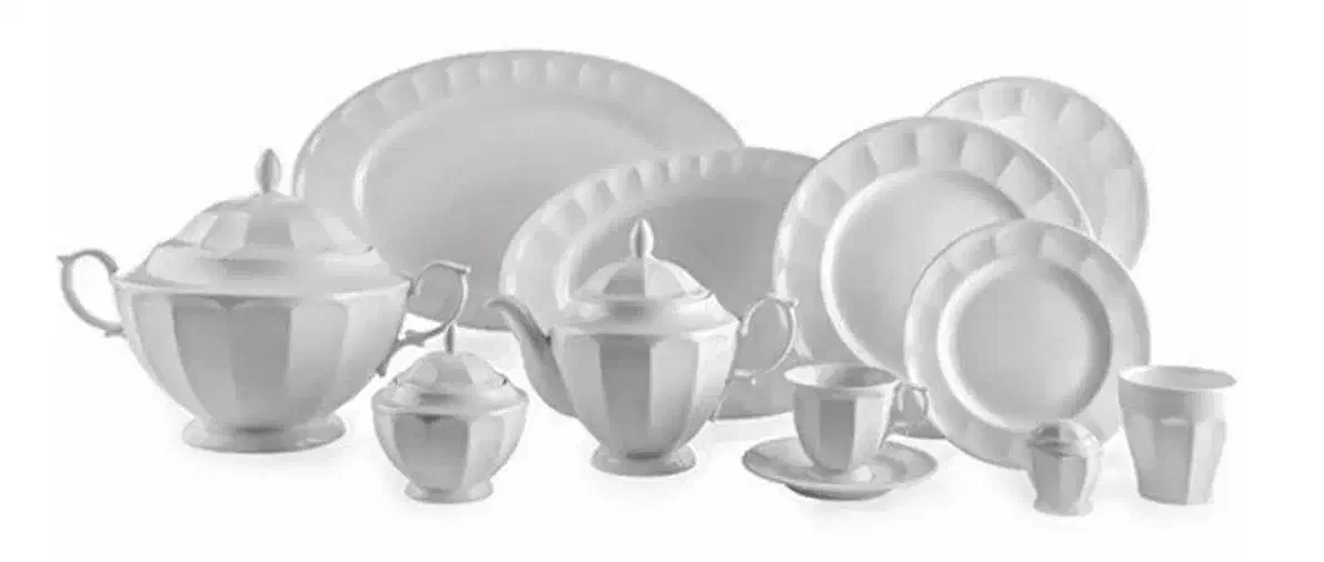 سرویس چینی ۸۳ پارچه طرح یاسمن|ظروف سرو و پذیرایی|برخوار, |دیوار