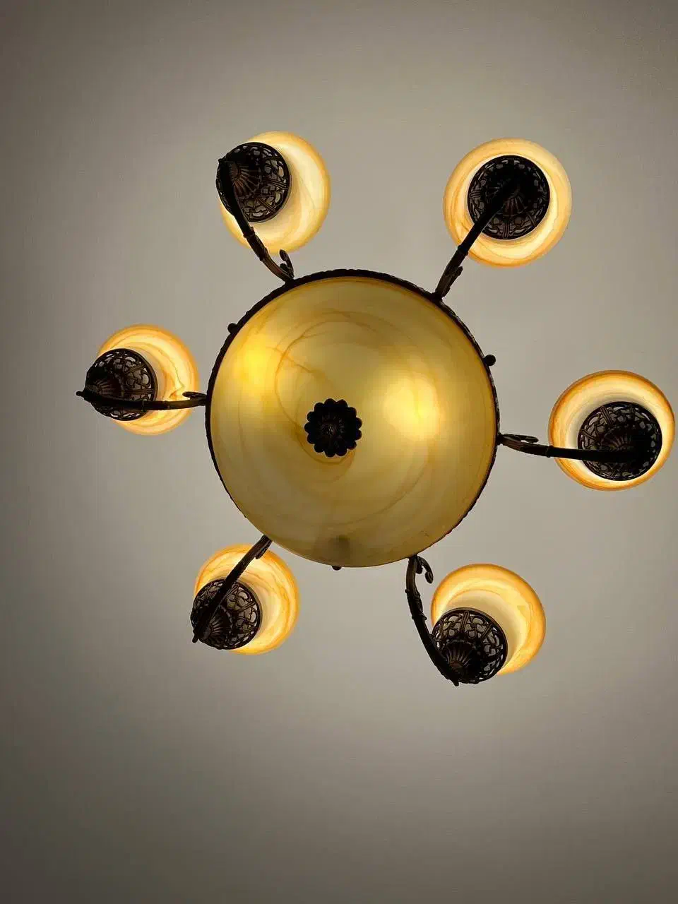 لوستر|لوستر و چراغ آویز|اندیشه, اندیشه فاز ۳|دیوار