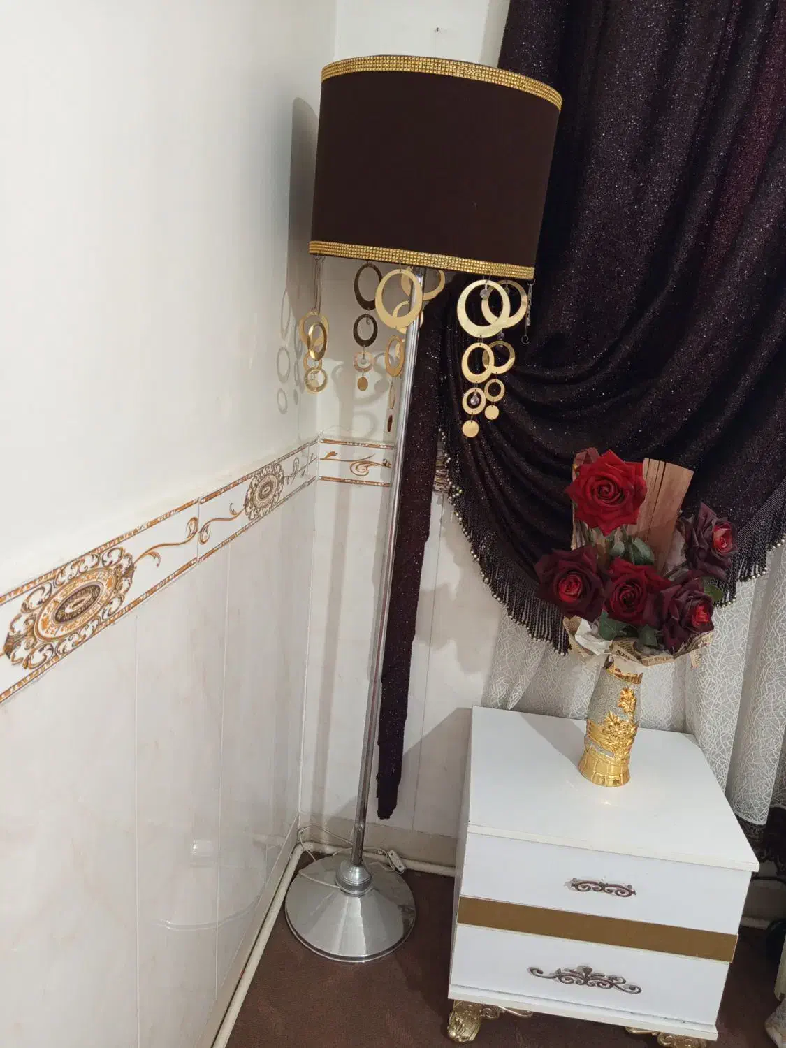 آباژور قهوه ای سالم|چراغ خواب و آباژور|بهارستان, |دیوار