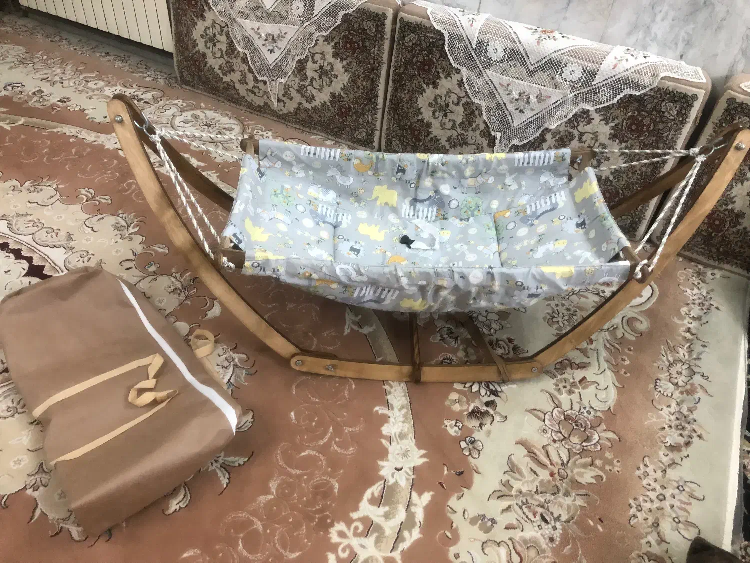 گهواره سنتی|تخت و سرویس خواب|پاوه, |دیوار