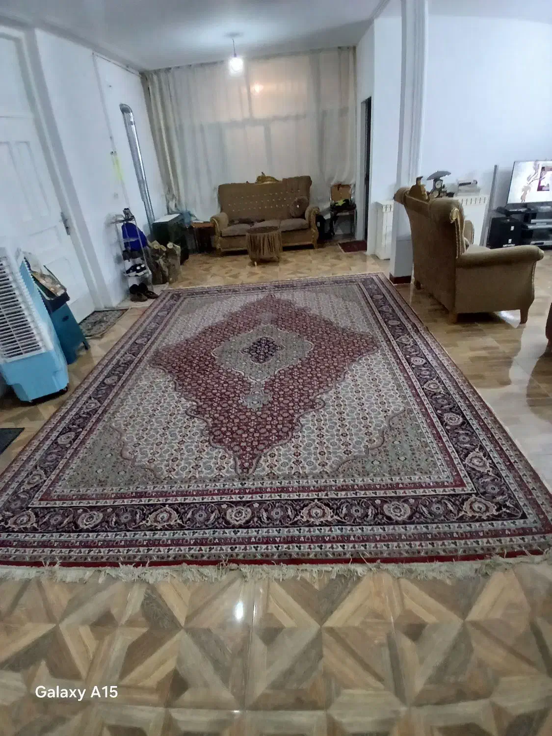 فرش ماشینی کارکرده تازه شسته وسالم|فرش|اراک, |دیوار