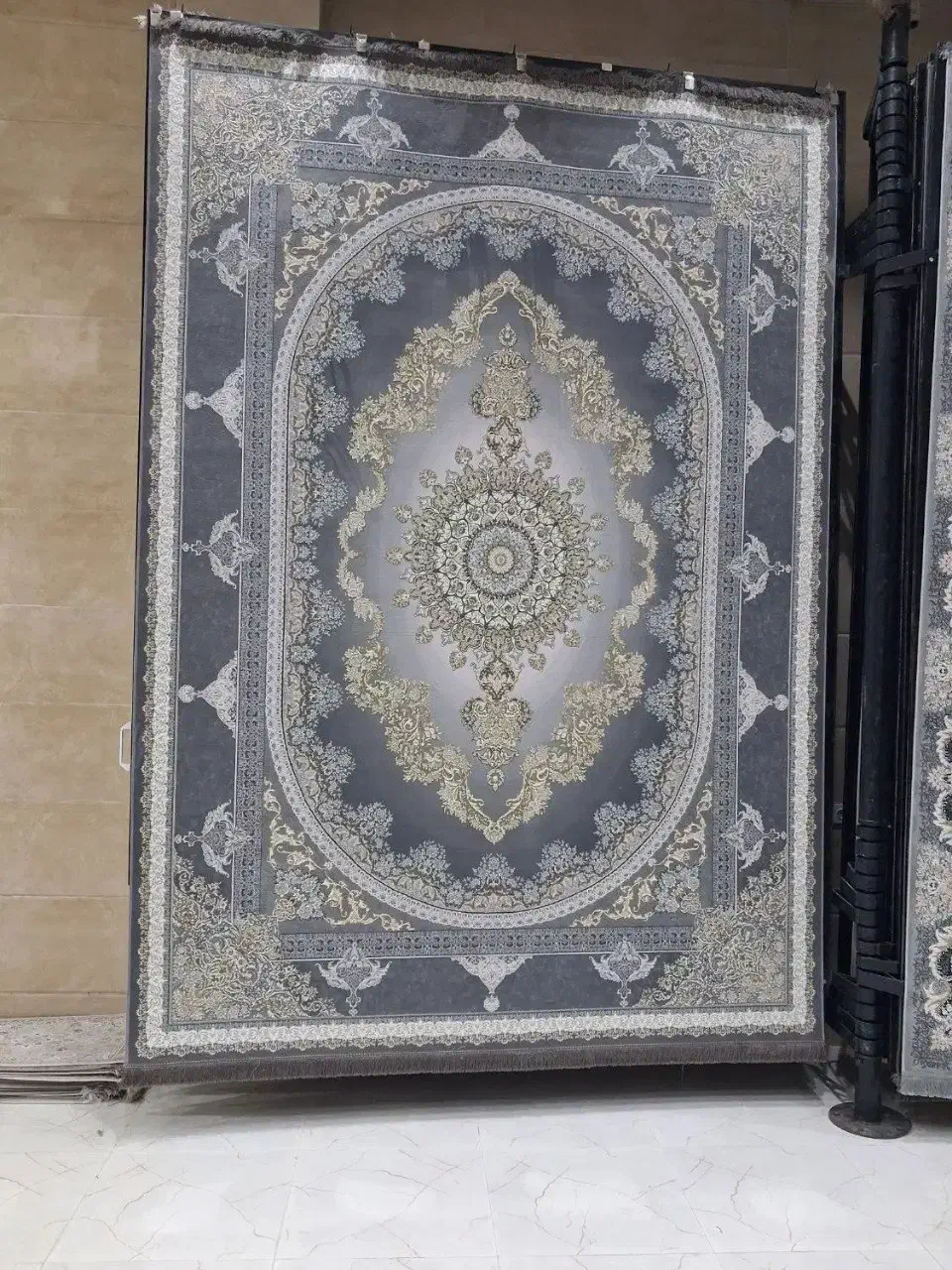 وزیر مخصوص ۱۲۰۰شانه رنگ بژه وموکا جدید|فرش|شیراز, قلات|دیوار