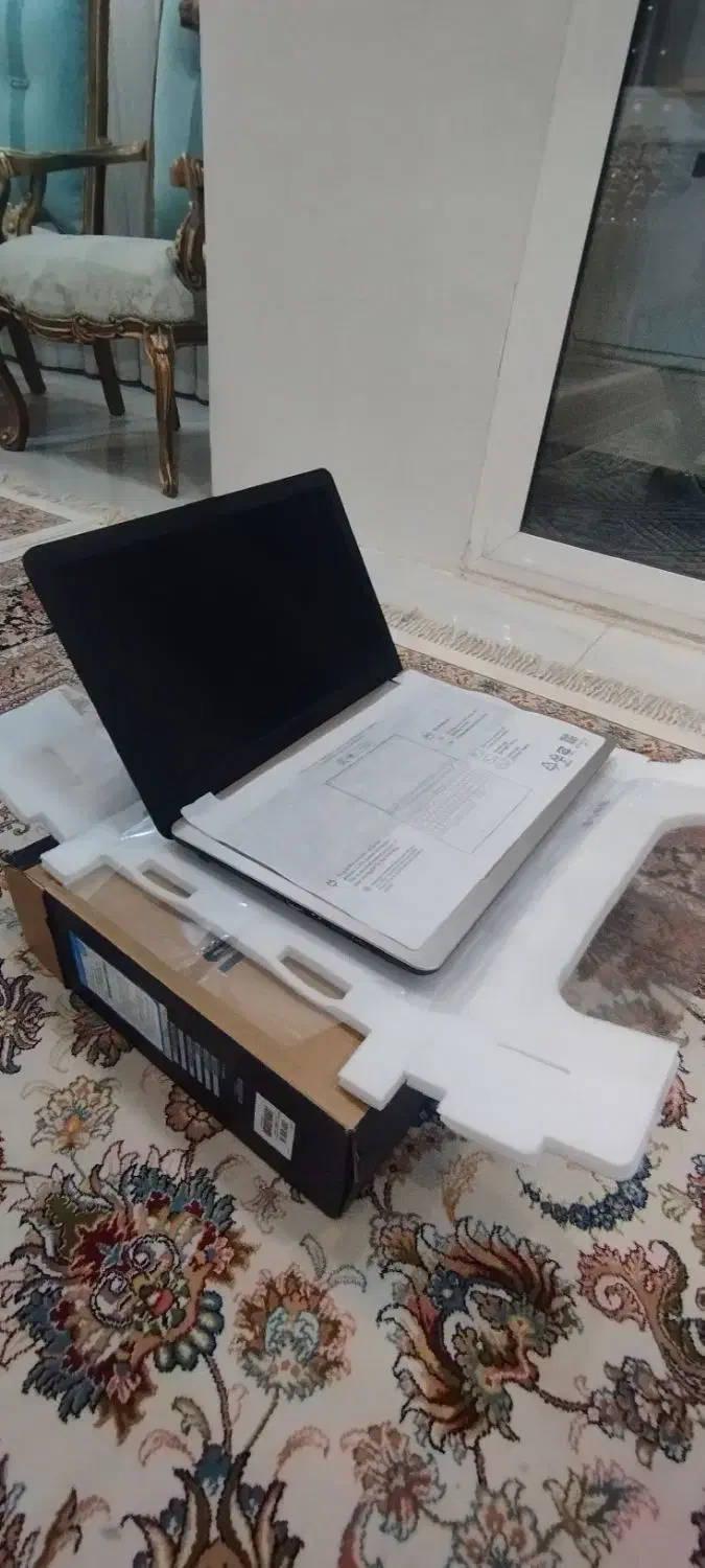 لپتاپ بسیار تمیز و نو فقط کارکرد هشت روز هارد هزار|رایانه همراه|اصفهان, فروردین|دیوار