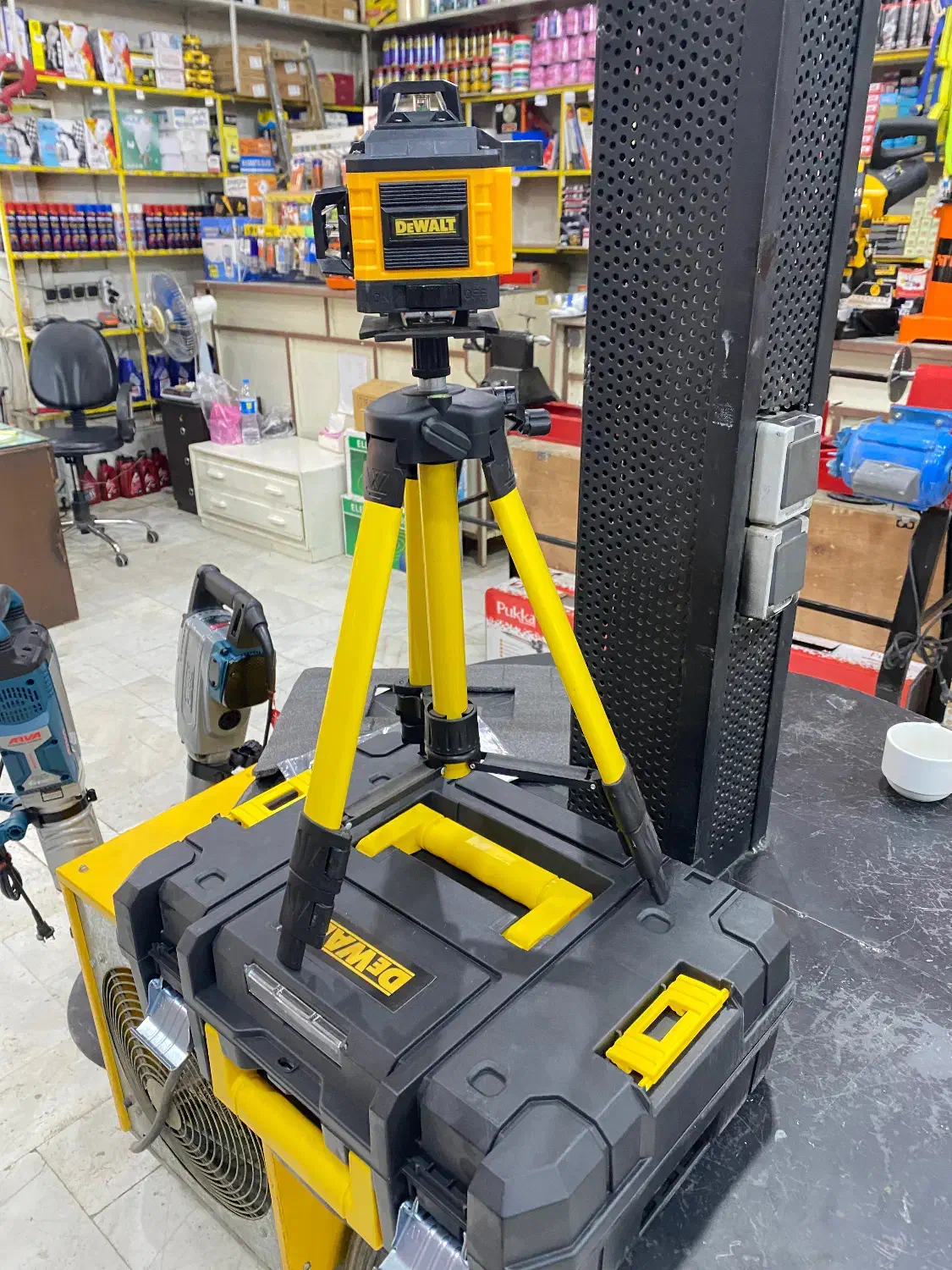 تراز لیزری چهار خط دیوار|ابزارآلات|بجنورد, |دیوار