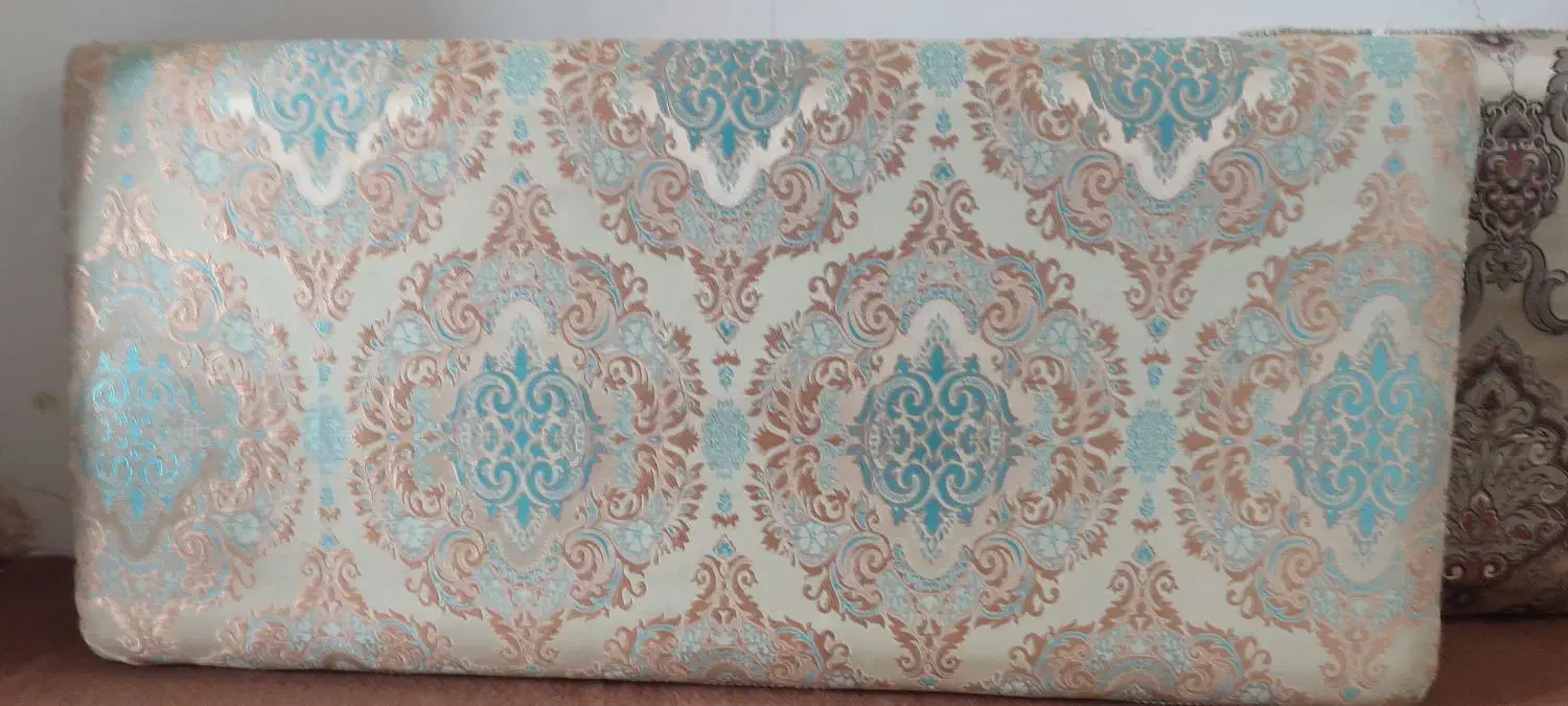 پشتی|پشتی|سنندج, |دیوار