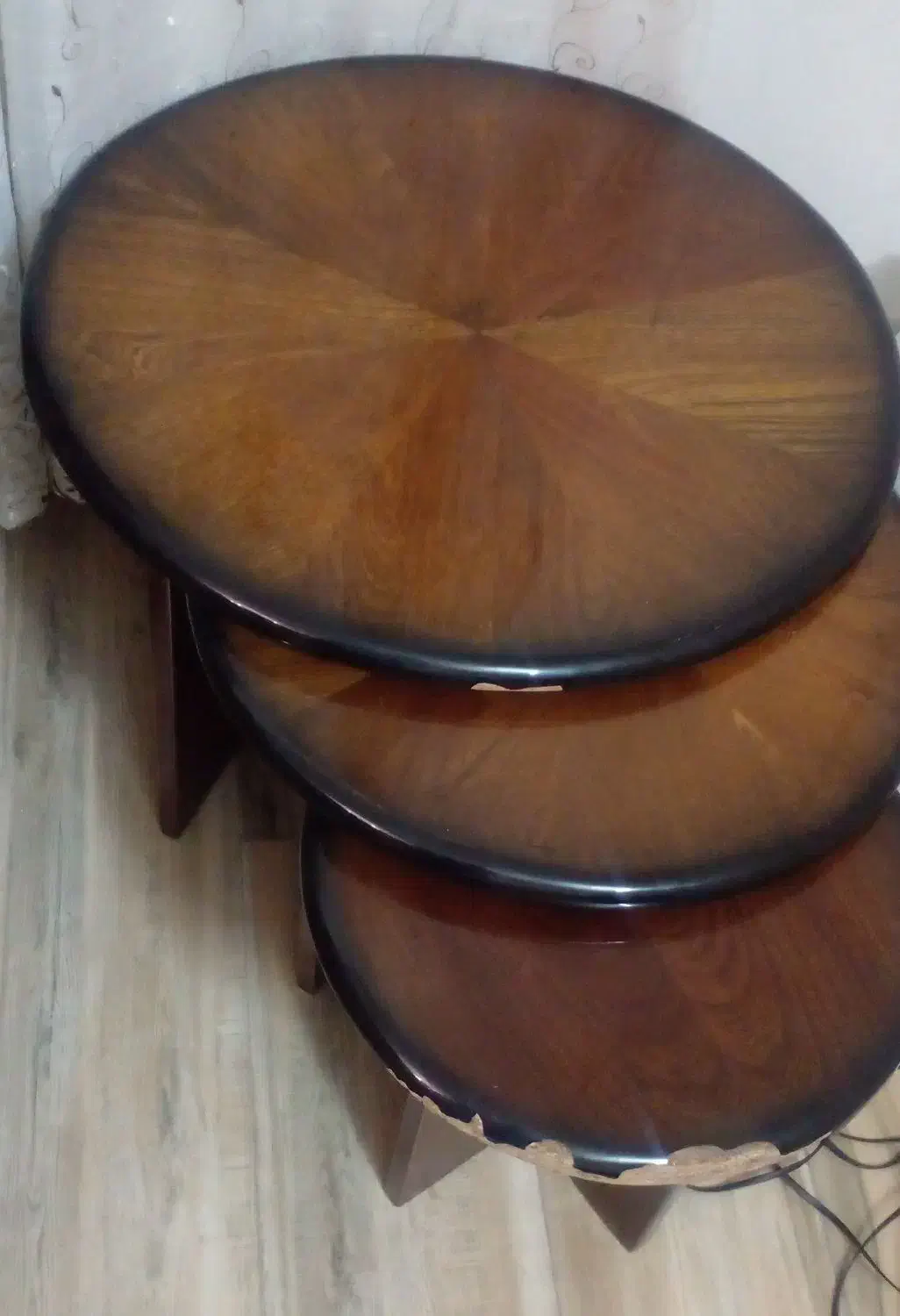 میز عسلی|میز و صندلی غذاخوری|بجنورد, |دیوار