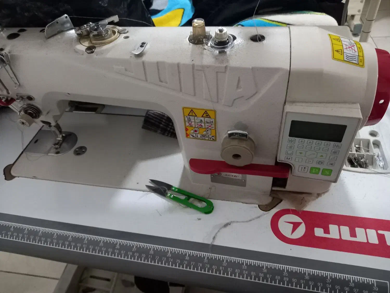 چرخ راسته دوز قطع کن دار و اتو مکش|چرخ خیاطی و ریسندگی|فردیس, شهرک شهید حسینی|دیوار