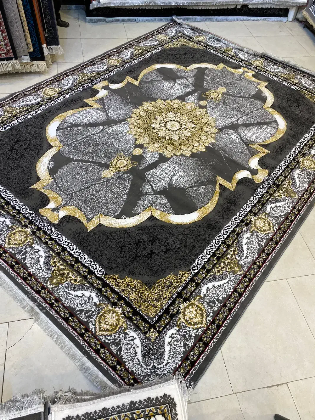 فرش مناسب تک و جفت اخر|فرش|مشهد, خین عرب|دیوار