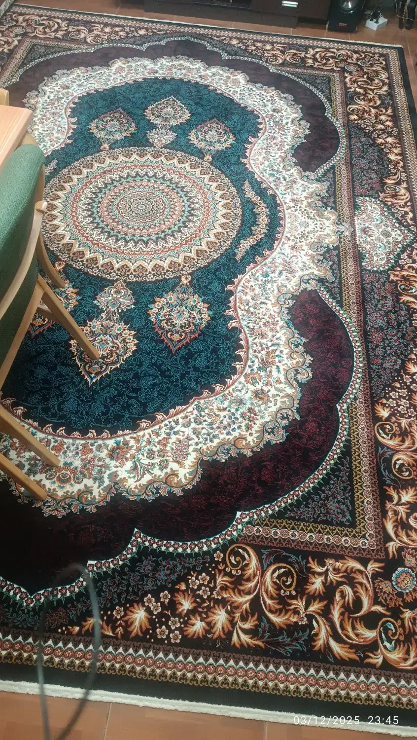 یک فرش 12متری+یک فرش کناره+سه فرش پادری|فرش|لاهیجان, شهرک فرهنگیان|دیوار