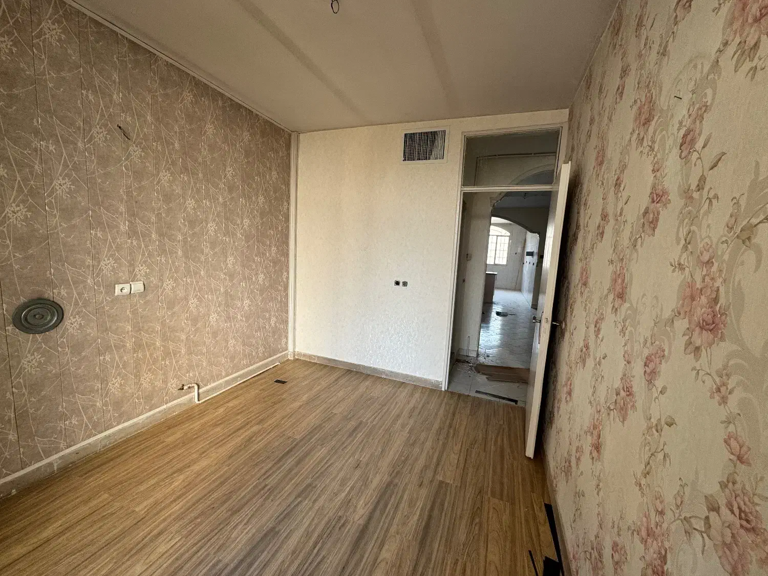 رهن کامل آپارتمان ۸۵ متری، بازسازی شده