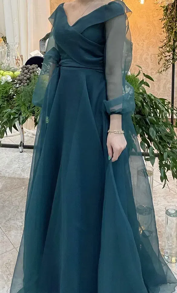 لباس مجلسی|لباس|لاهیجان, طالقانی|دیوار