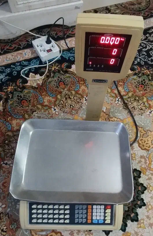 ترازوی فروشگاهی 60 کیلویی|فروشگاه و مغازه|کاشان, سال آباد|دیوار