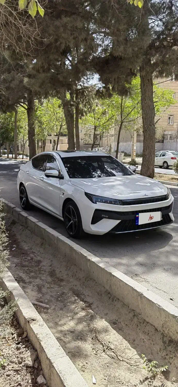 kmc j 7 کی ام سی 1403|خودرو سواری و وانت|قدس, شهرک فرزان|دیوار