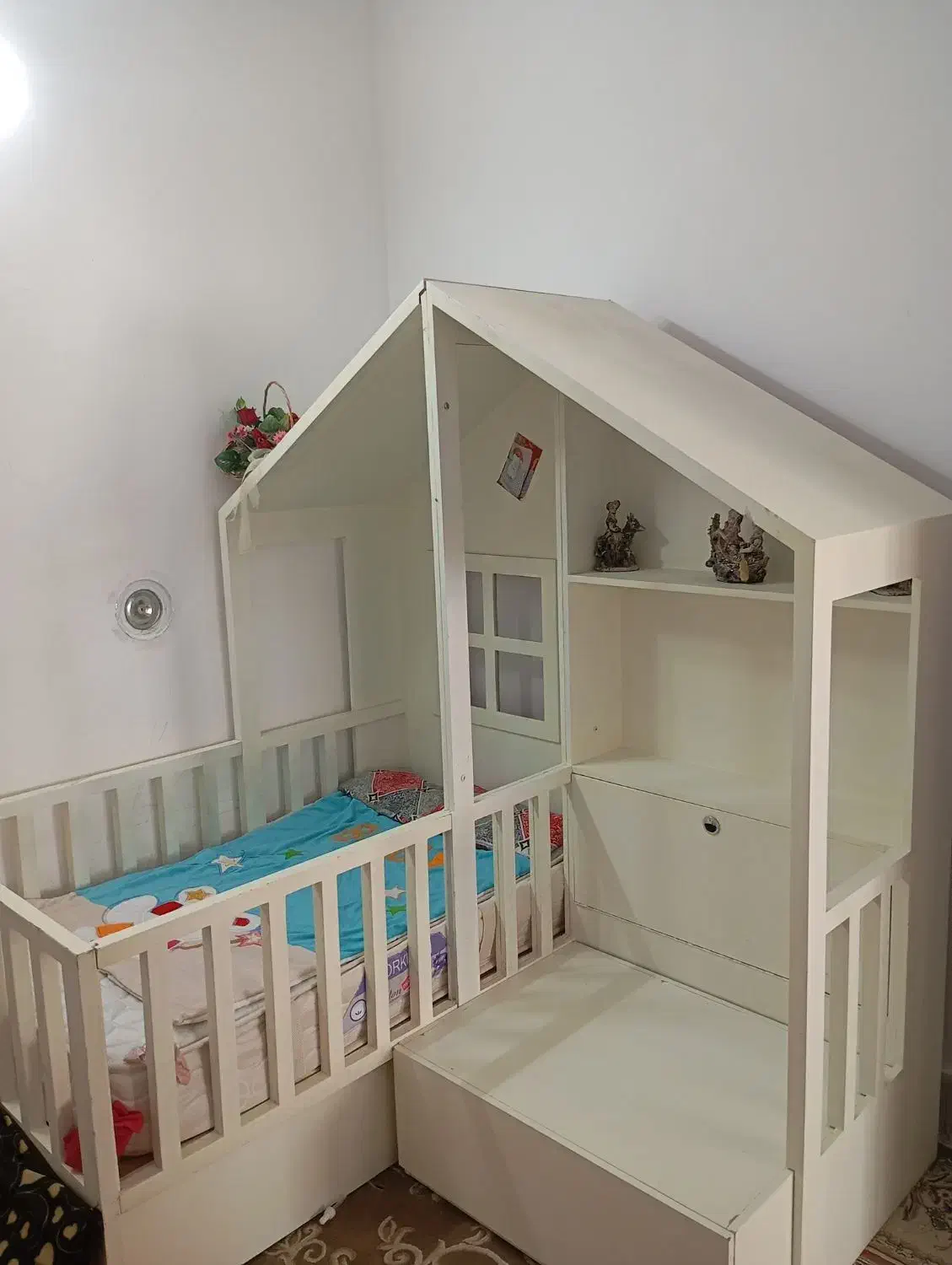تخت کودک|تخت و صندلی بچه|بیرجند, |دیوار