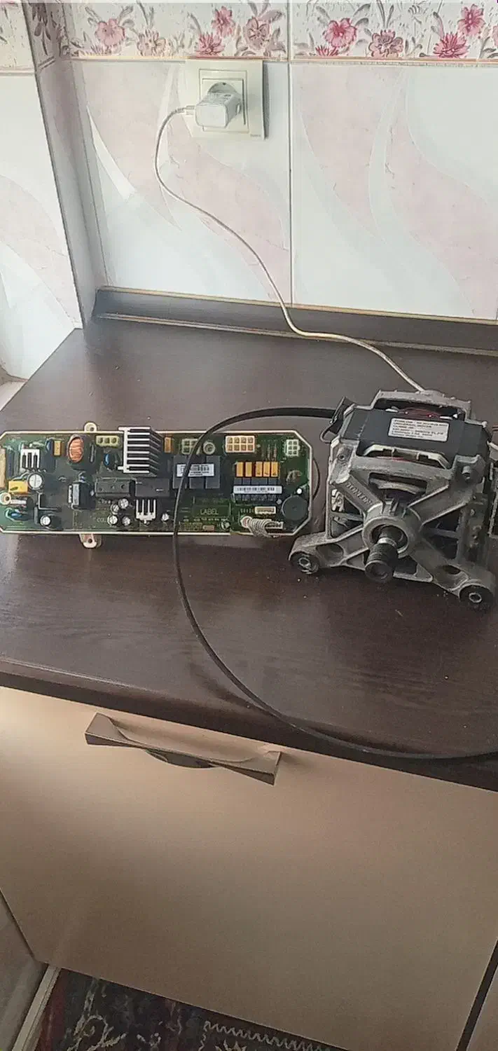 قطعات دست دوم لباسشویی|سایر لوازم برقی|اردبیل, |دیوار