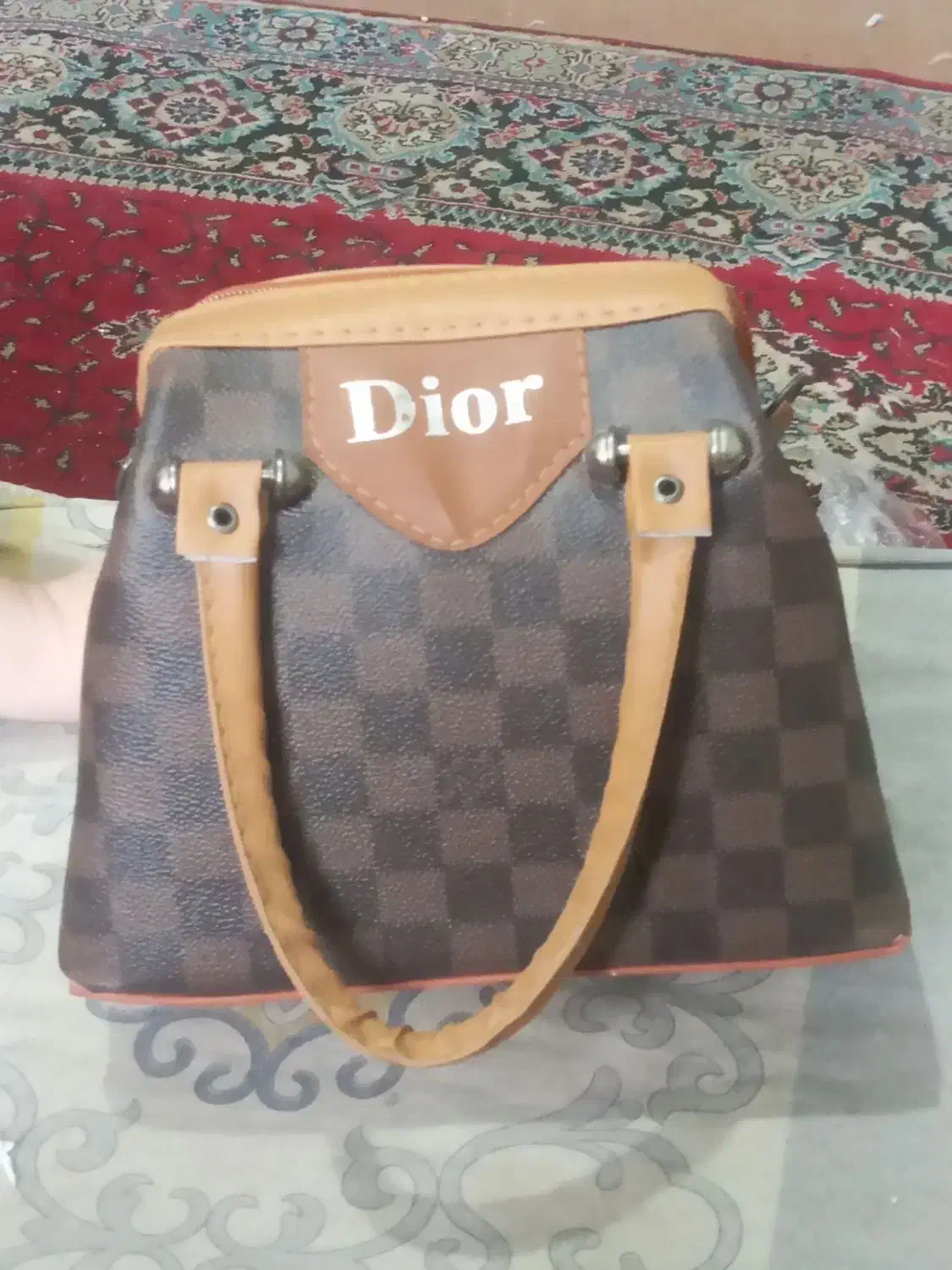 کیف|کیف، کفش، کمربند|رشت, جانبازان|دیوار