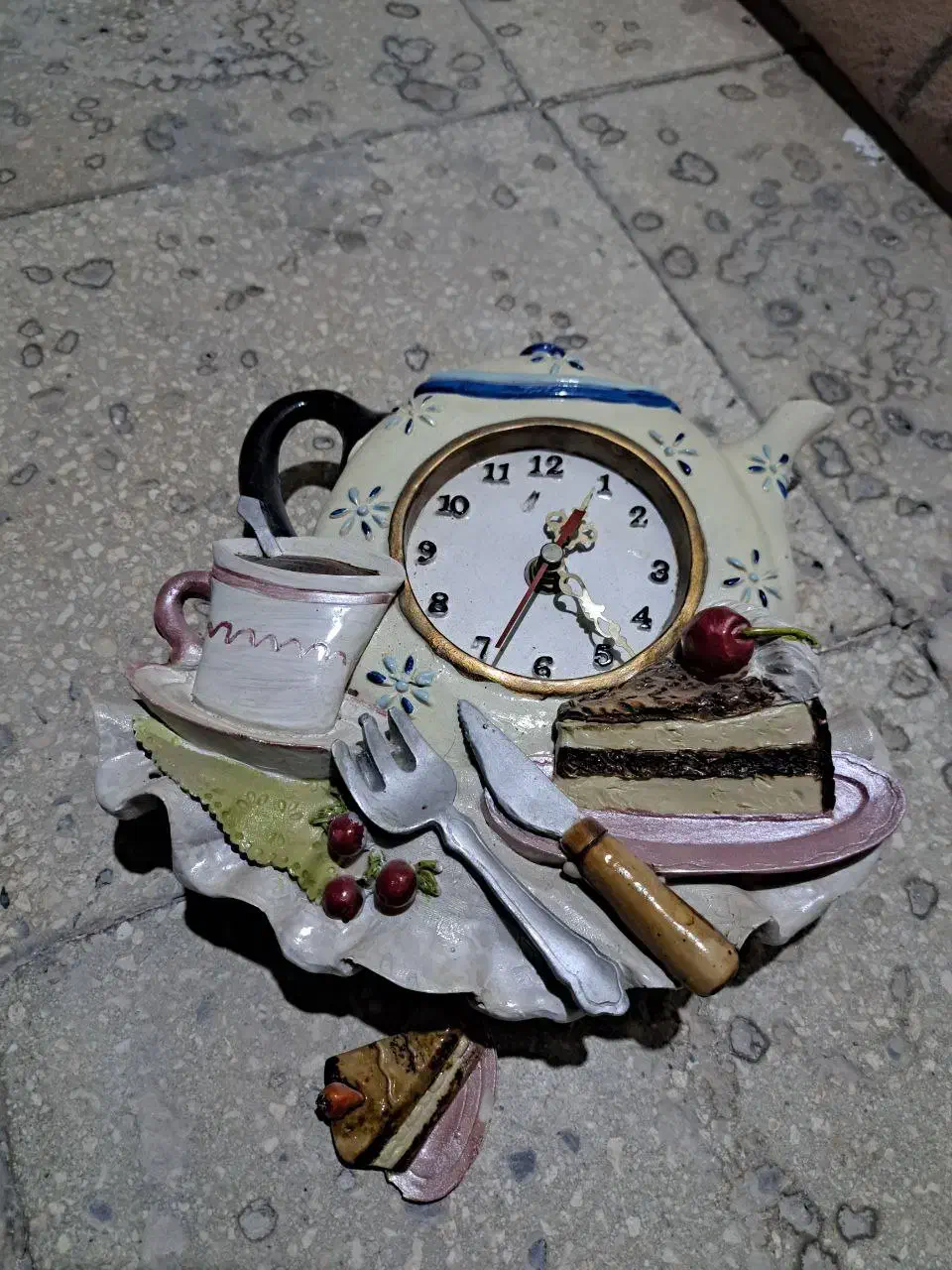 ساعت|ساعت دیواری و تزئینی|زاویه, |دیوار