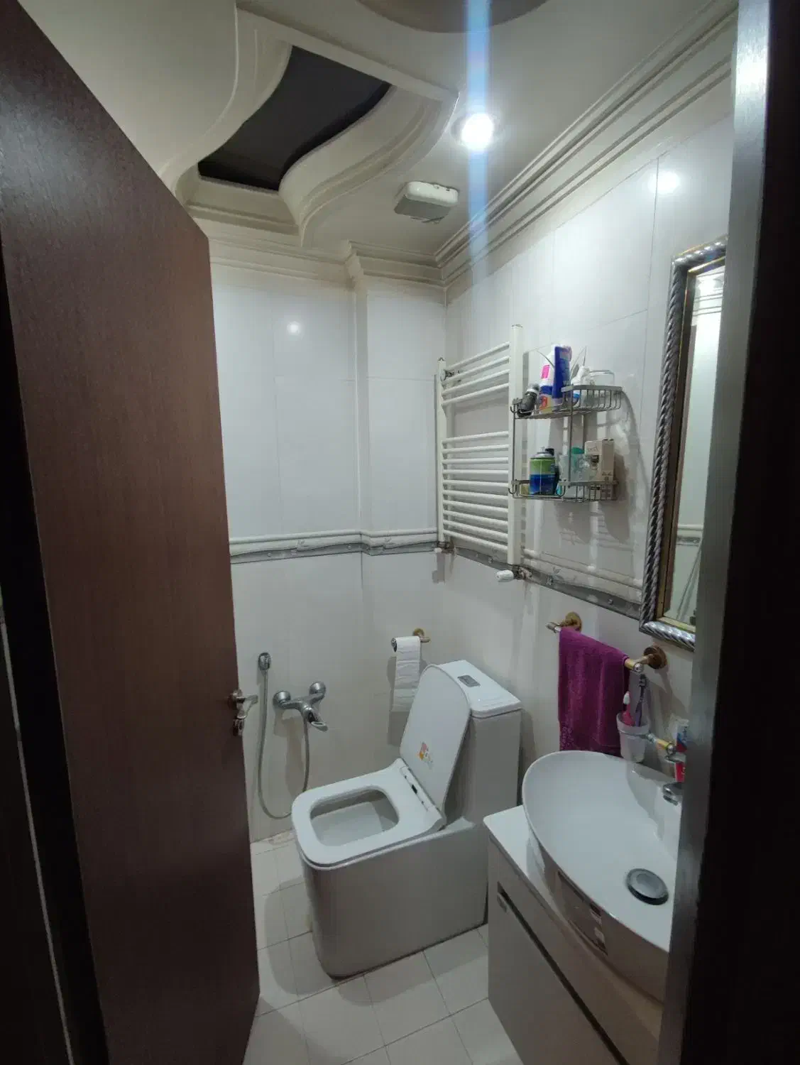 ۲۰۰ متر/جعفربای/تک واحدی/فلکه اول تهرانپارس