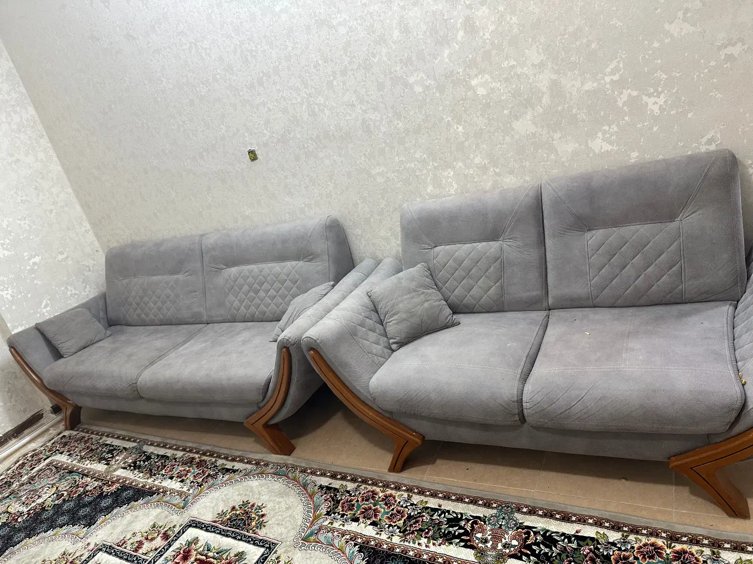 مبل هفت نفره  تمیز و مرتب|مبلمان خانگی و میز عسلی|زرقان, |دیوار