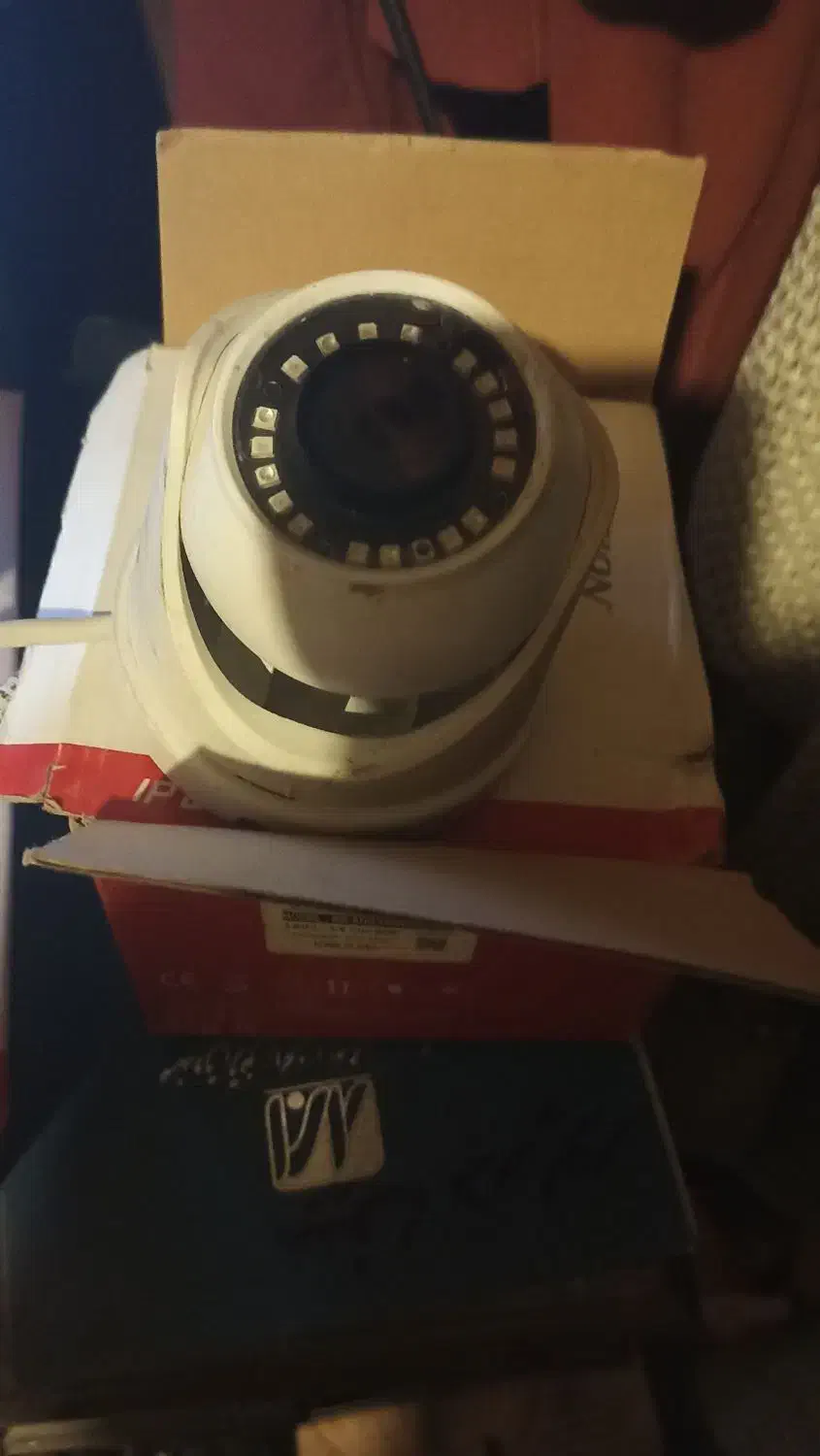 فروش تعدادیدوربین مداربسته ودستگاه..مانیتور|دوربین مداربسته|خمینی‌شهر, |دیوار