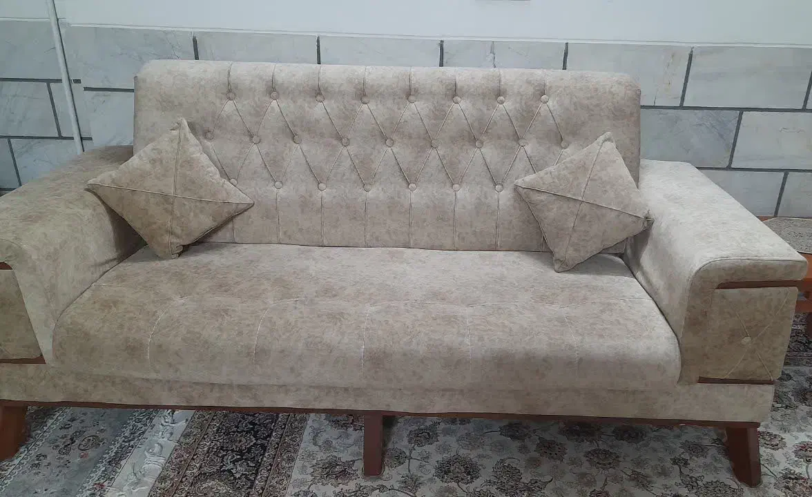 یک دست مبل راحتی ۷ نفره درحدنو|مبلمان خانگی و میز عسلی|گلپایگان, |دیوار