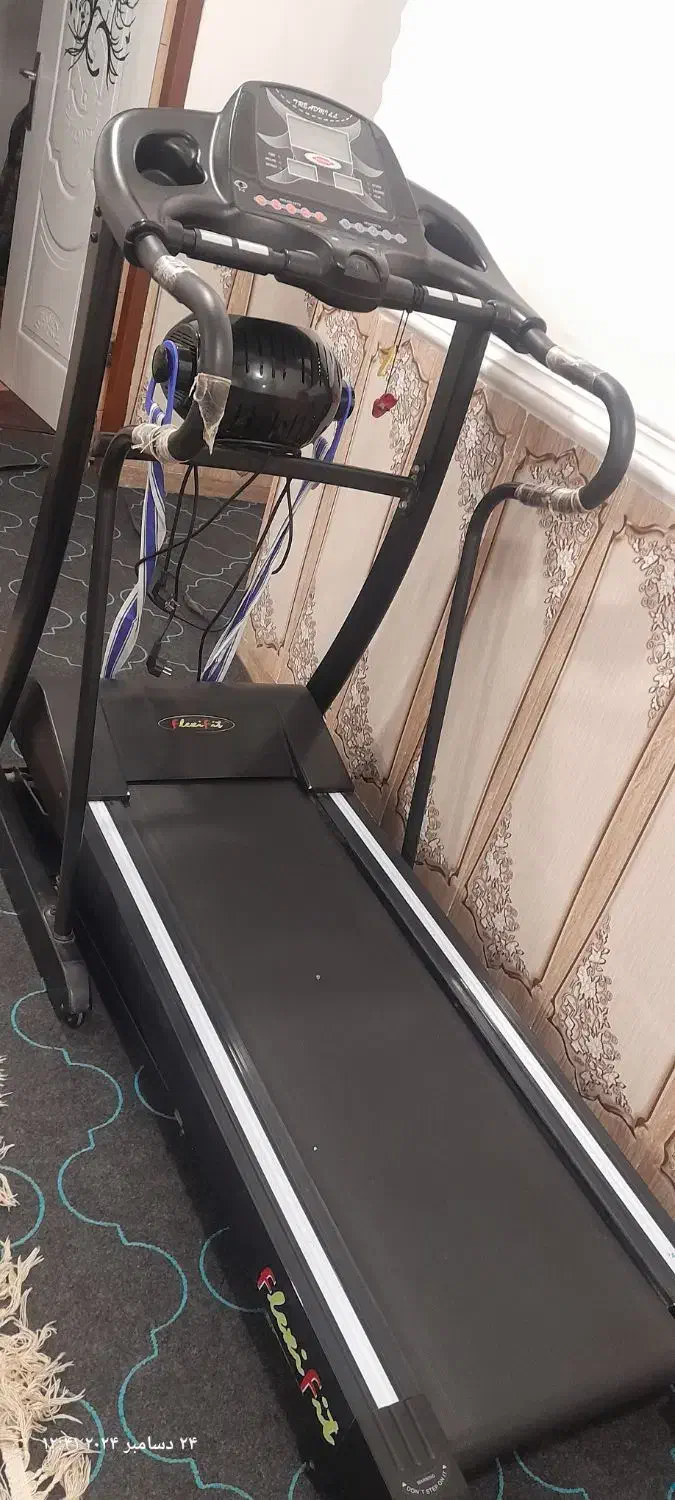 تردمیل|تجهیزات ورزشی|آغاجاری, |دیوار