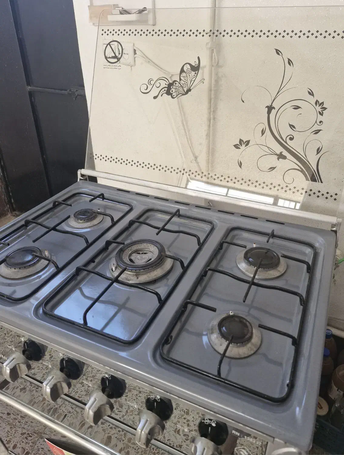 گاز ۵ شعله تمیز و سالم|اجاق گاز و لوازم برقی پخت‌وپز|سیاهکل, |دیوار