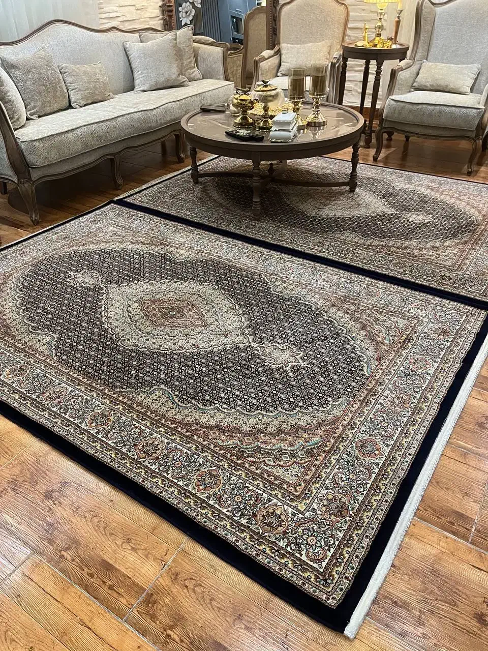 دو تخته فرش چهار متری نقش ماهی قالی سلیمان|فرش|رشت, شالکو|دیوار