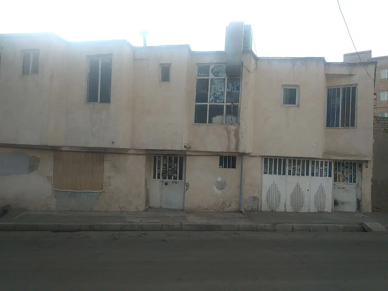 منزل ویلایی مناسب سکونت،کارگاه خیاطی، انباری کالا|اجارهٔ خانه و ویلا|مشهد, رضاییه|دیوار