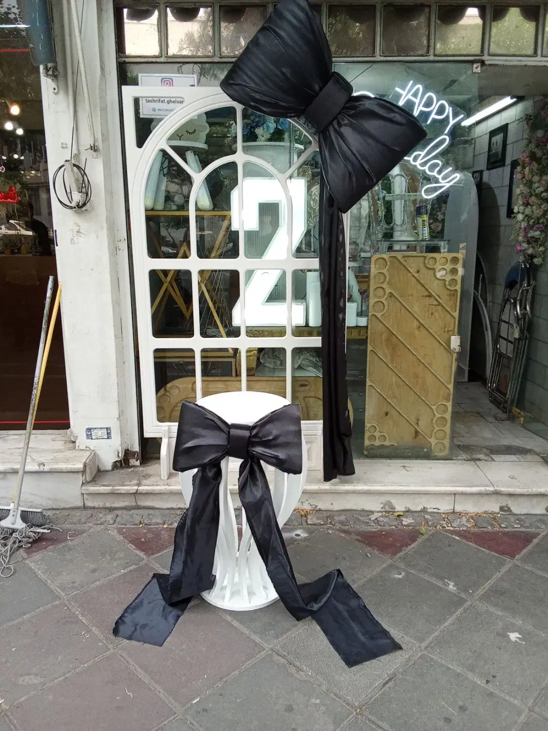 ظروف کرایه اجاره صندلی کودک بله برون استندپایه کیک|خدمات پذیرایی، مراسم|تهران, هفت حوض|دیوار