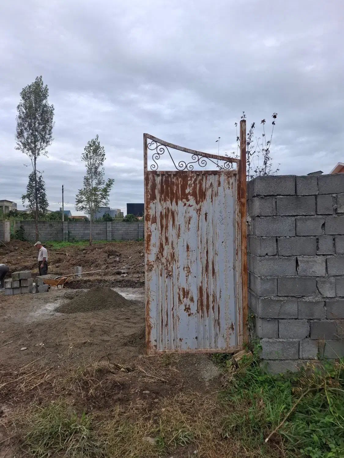 دروازه آهنی سنگین|مصالح و تجهیزات ساختمان|تنکابن, |دیوار