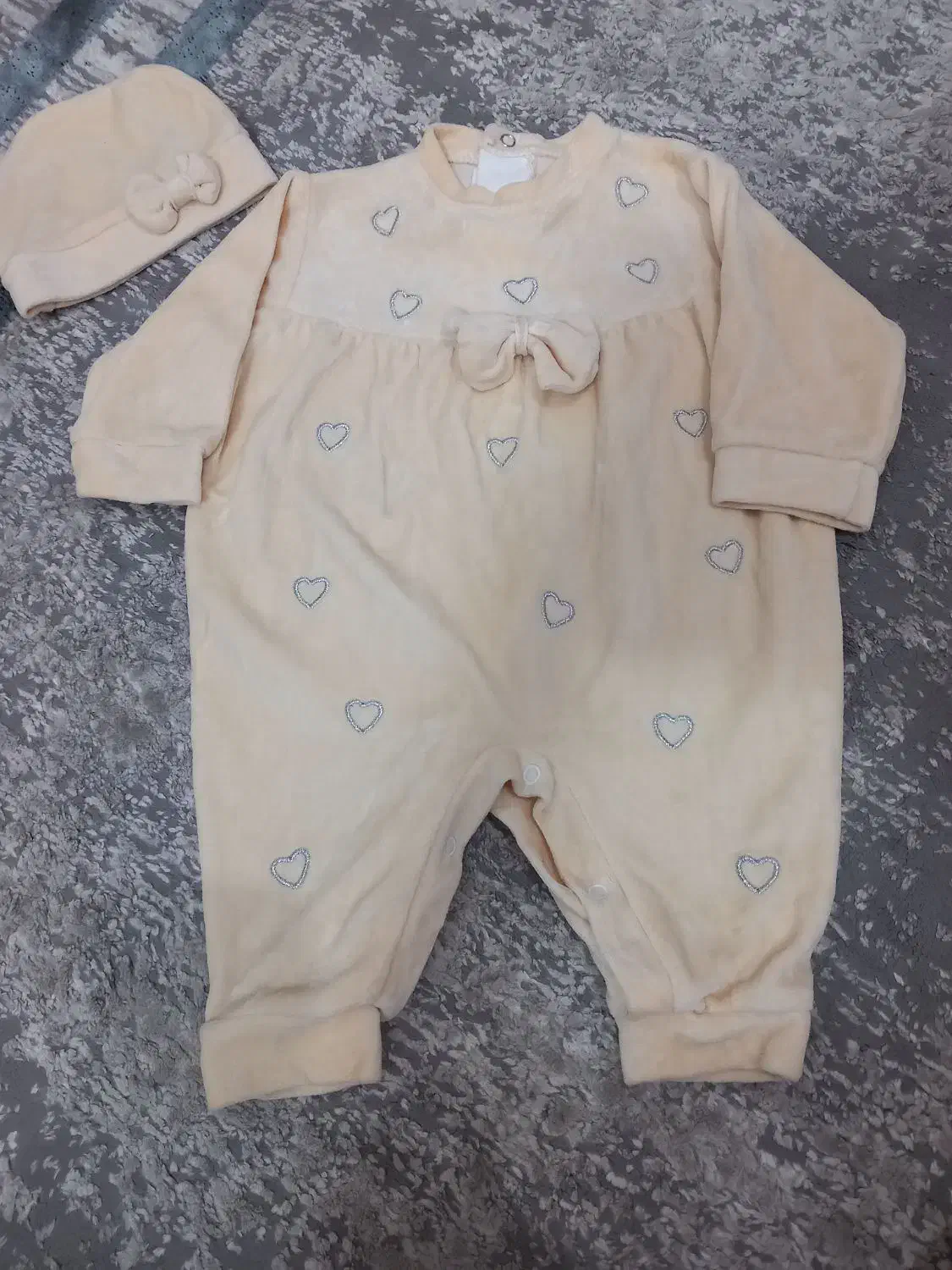 بچه|کفش و لباس بچه|مشهد, حضرت حجت|دیوار