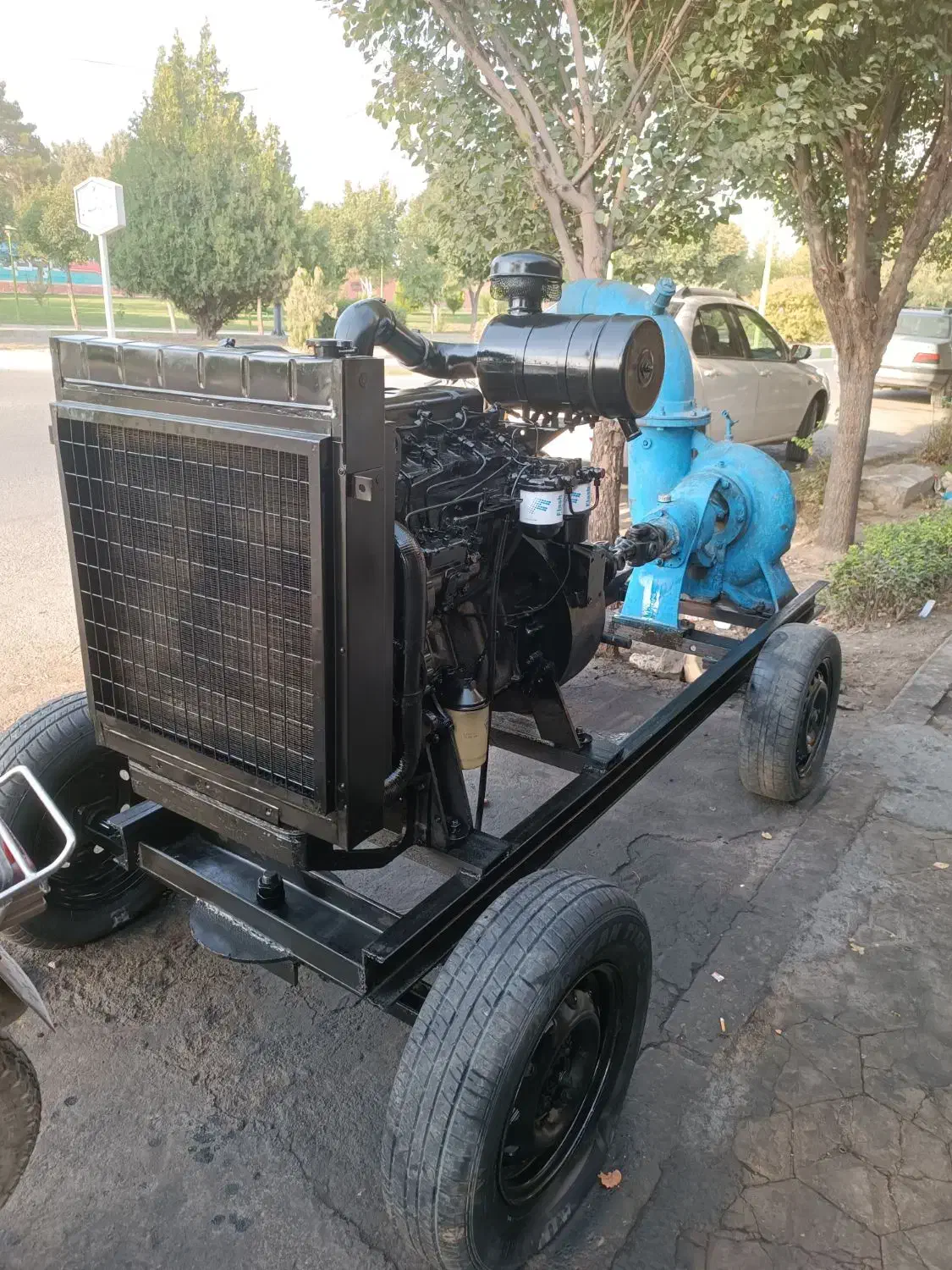 موتور آب آبکشی دیزل پرکنز چهار سیلندر ۸ اینچ|ماشین‌آلات صنعتی|لنجان, |دیوار