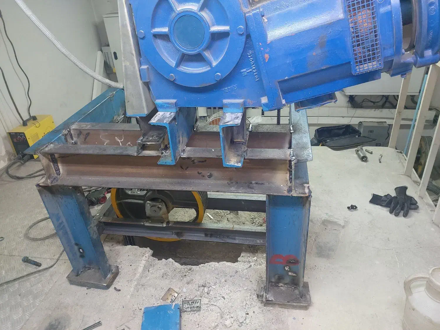 سرویس ونگهداری اسانسور|خدمات پیشه و مهارت|تهران, ظفر|دیوار