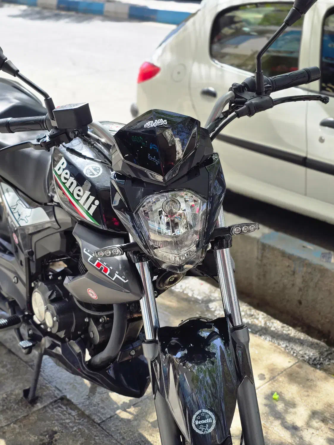 بنلی ۱۵۰ tnt آکبند|موتورسیکلت|رباط‌کریم, رباط‌کریم|دیوار