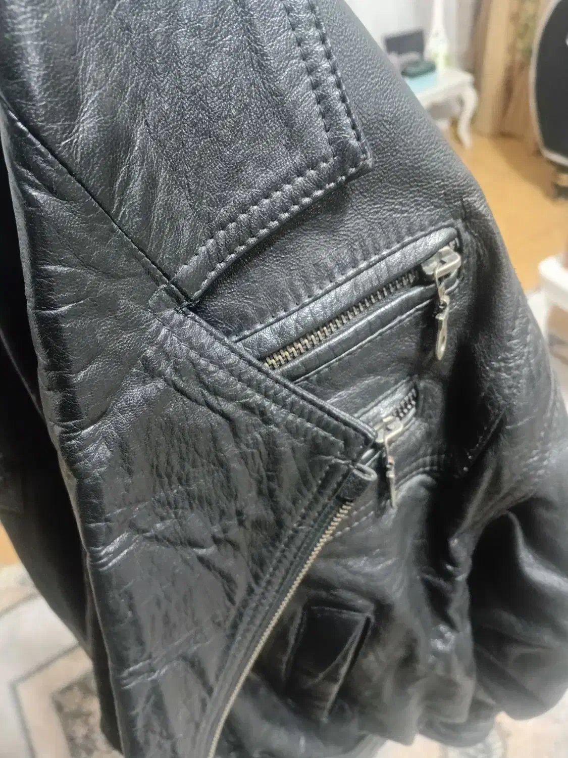 کاپشن  خلبانی اصل|لباس|رشت, دیلمان|دیوار