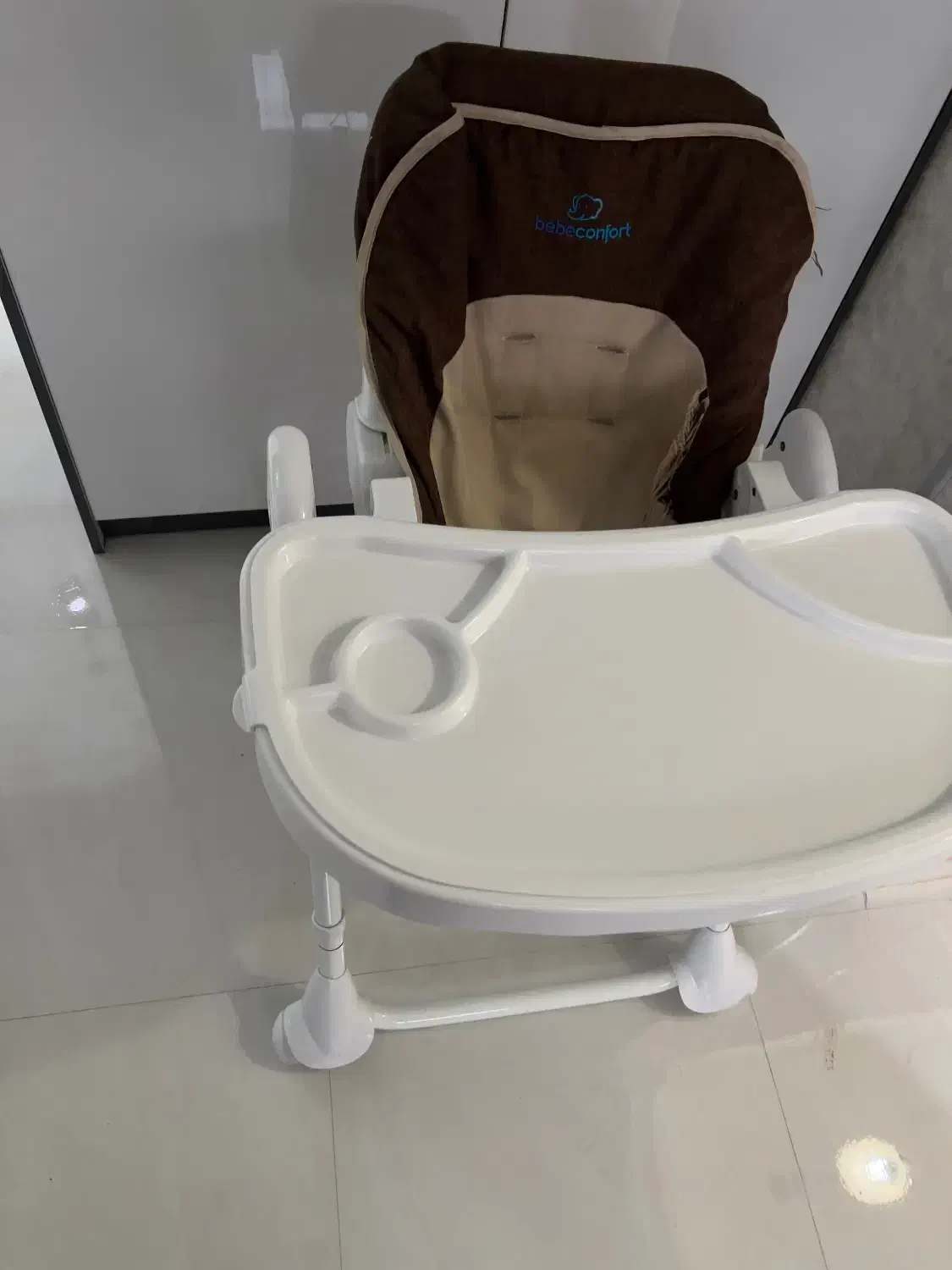 صندلی غذای بچه|تخت و صندلی بچه|ساری, |دیوار