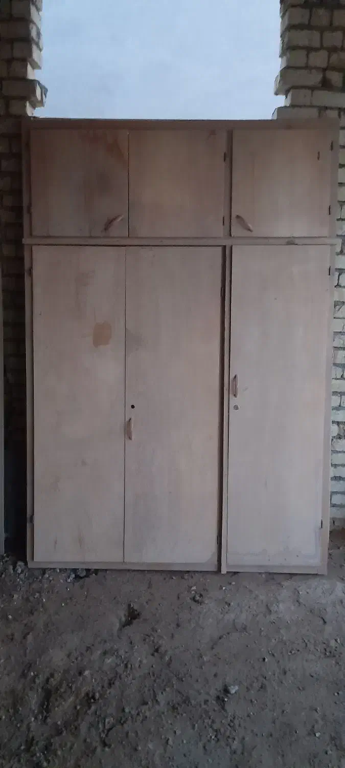 کمد دیواری فروش فوری|جاکفشی، کمد، دراور|مبارکه, |دیوار