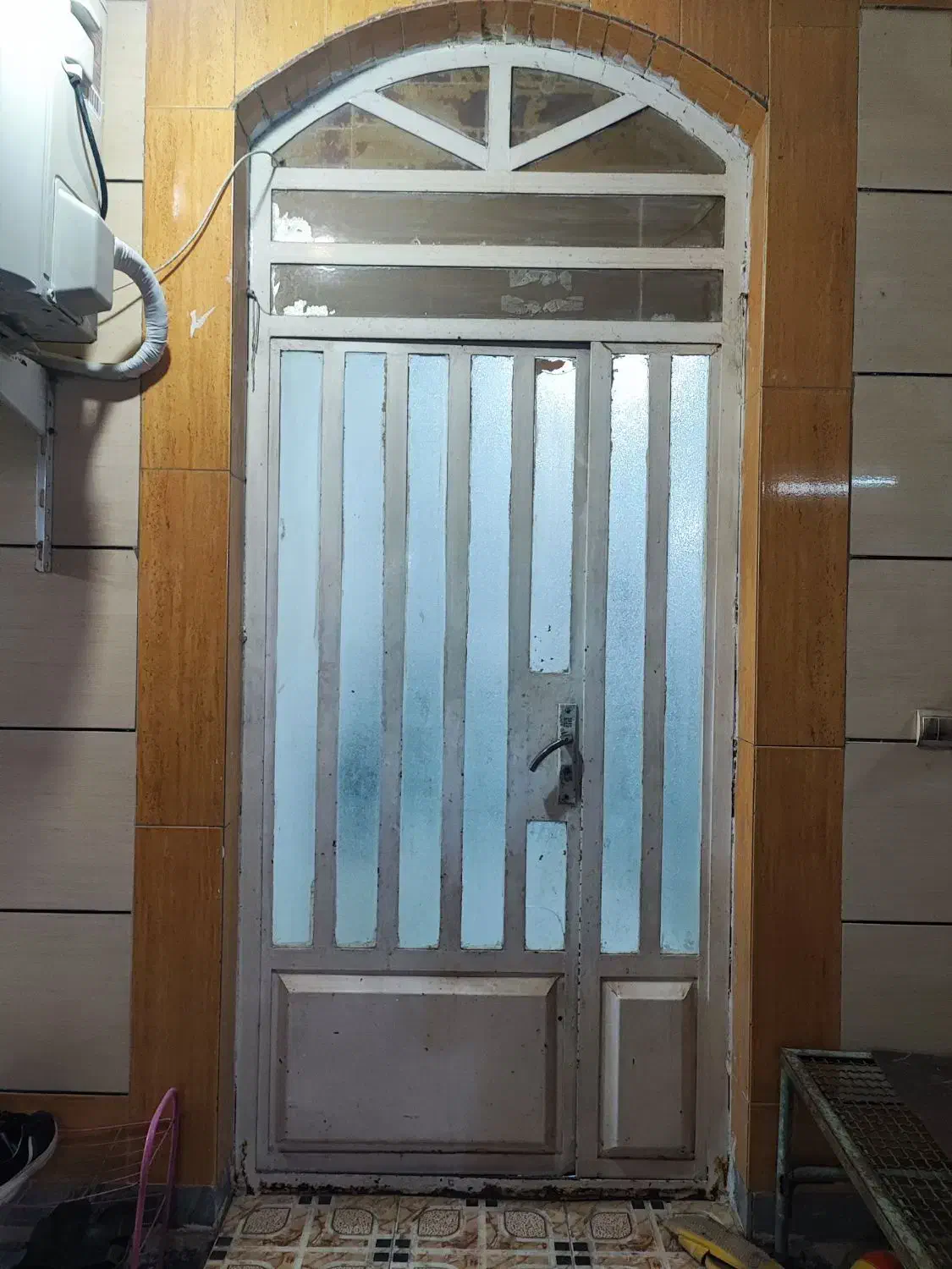 درب حال پذیرایی|مصالح و تجهیزات ساختمان|اهواز, رسالت|دیوار