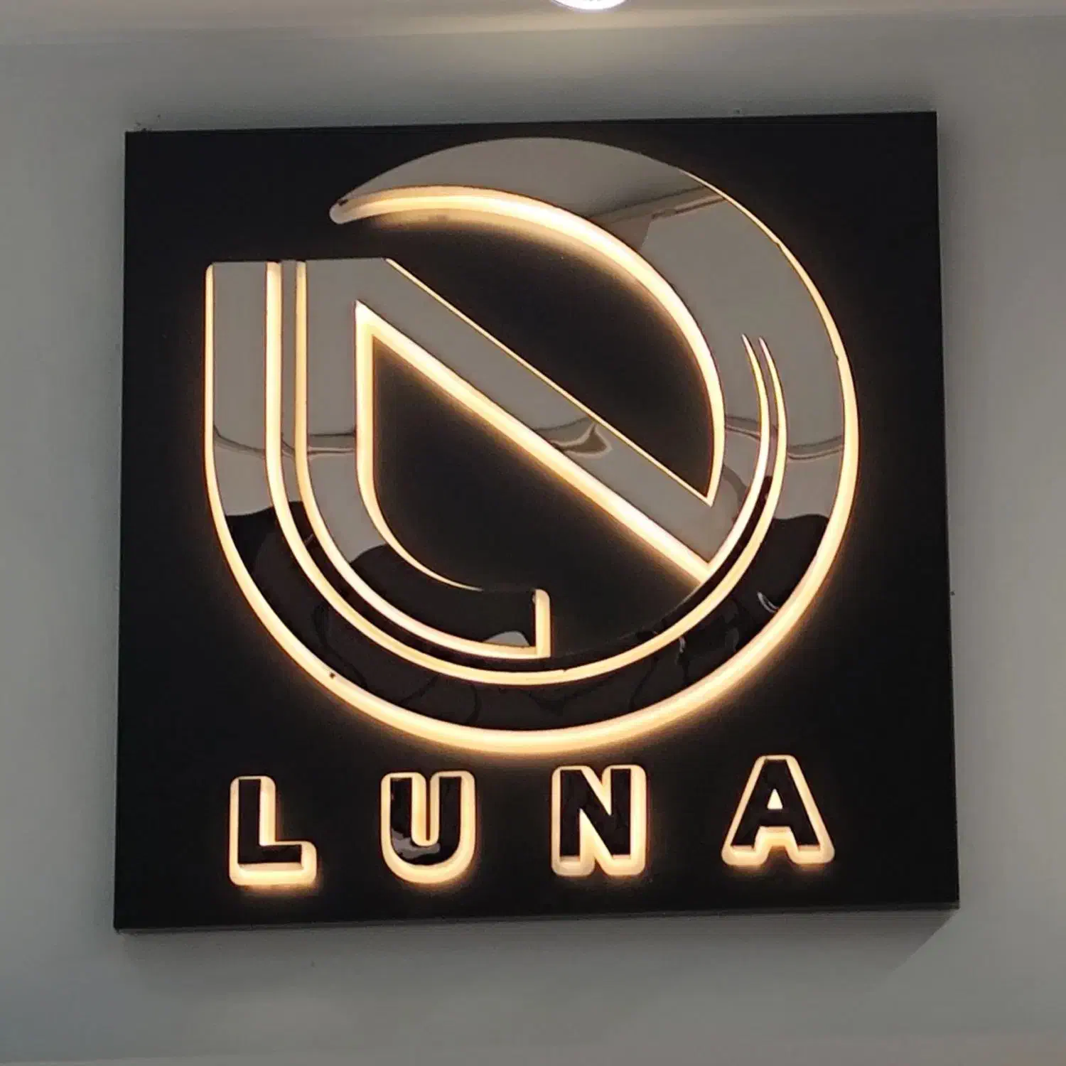 فروشنده لباس کودک و نوجوان|استخدام خدمات فروشگاه و رستوران|فولادشهر, B4|دیوار