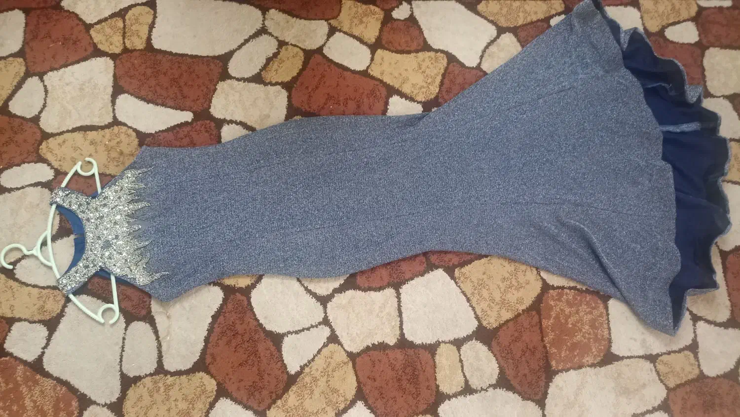 لباس لمه سنگ دوزی|لباس|شاهین‌شهر, نسیم ۵|دیوار