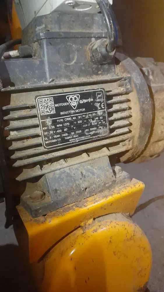 شیردوش|لوازم جانبی حیوانات|ملایر, |دیوار