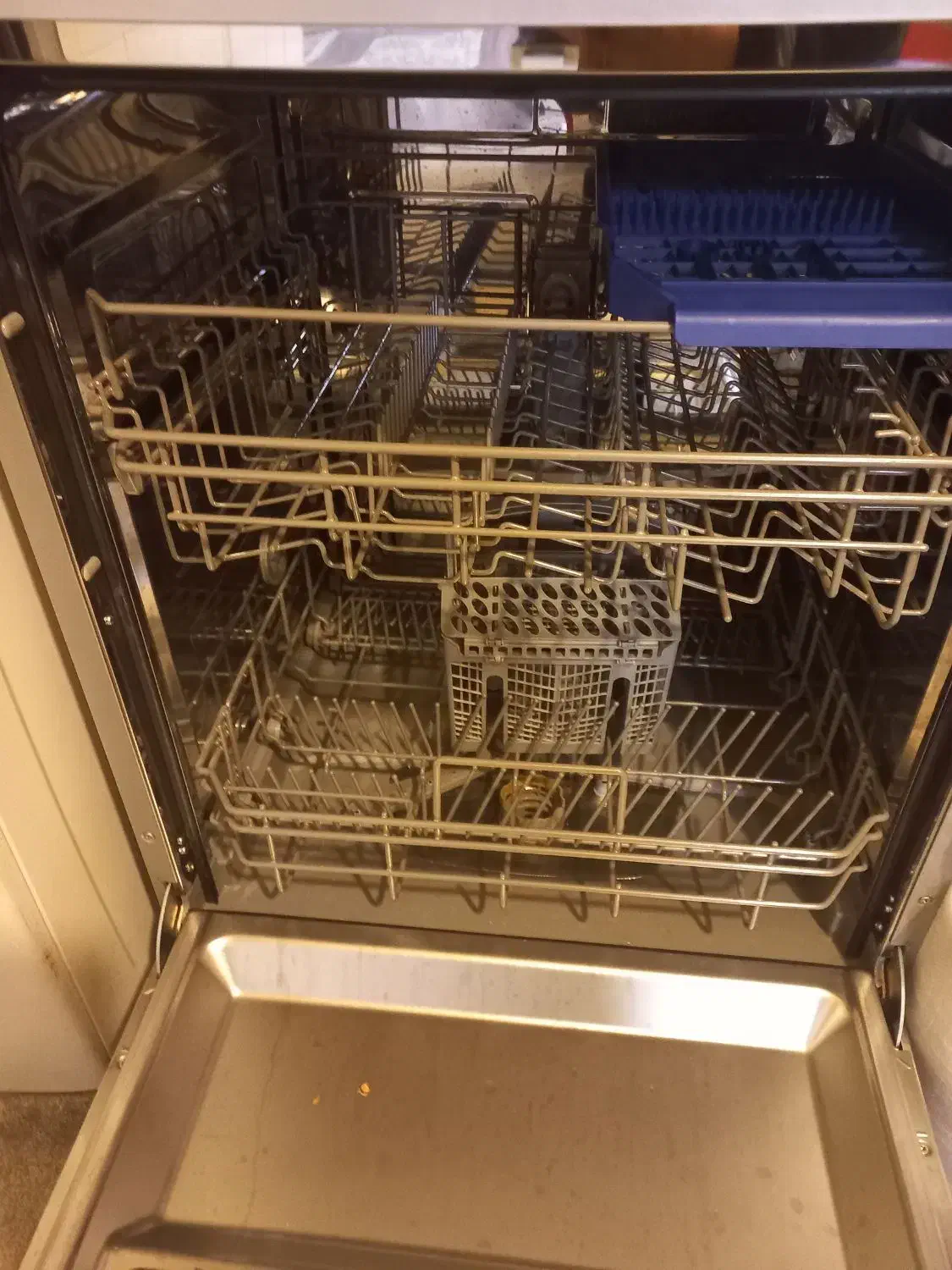 ماشین ظرفشویی|ماشین ظرفشویی|قم, دانشگاه قم|دیوار