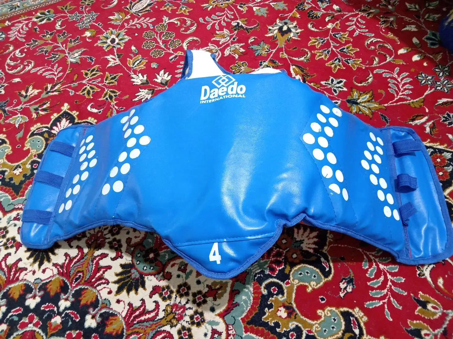 لوازم مبارزه رزمی ورزش تکواندو|تجهیزات ورزشی|محمودآباد, |دیوار