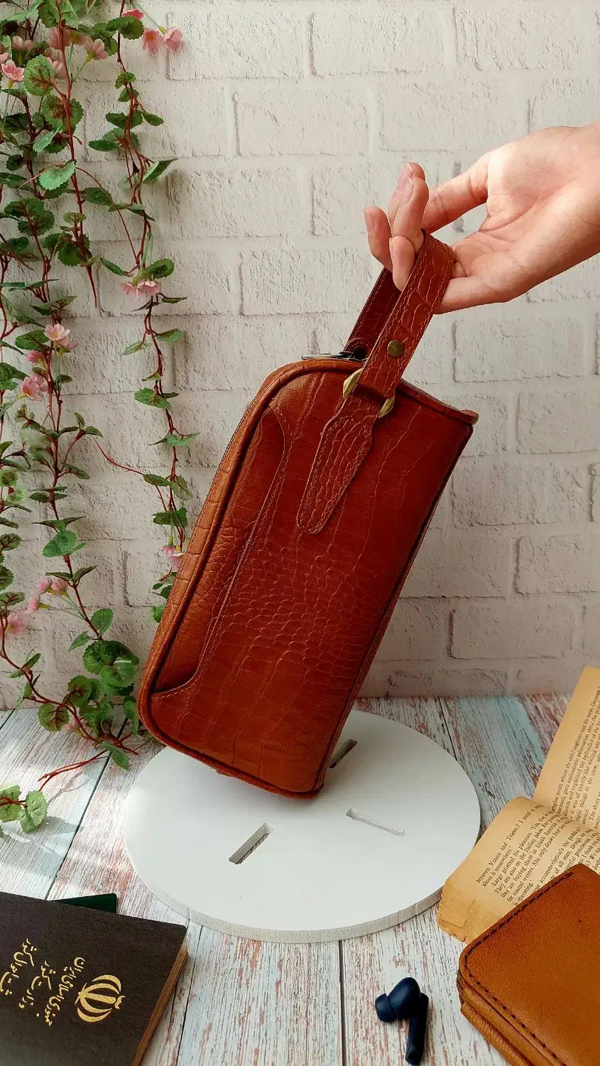 شوز بگ چرمی|کیف، کفش، کمربند|ساری, |دیوار